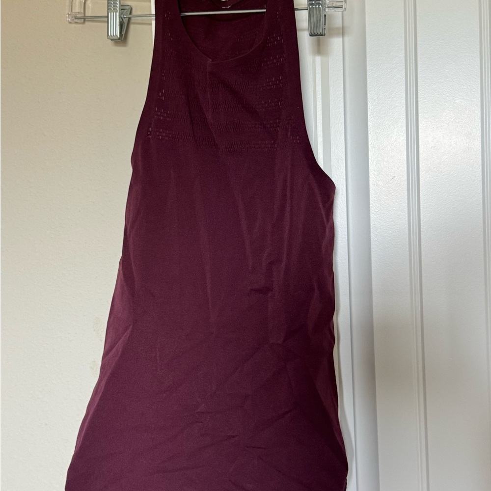 Lululemon tank in Maroon